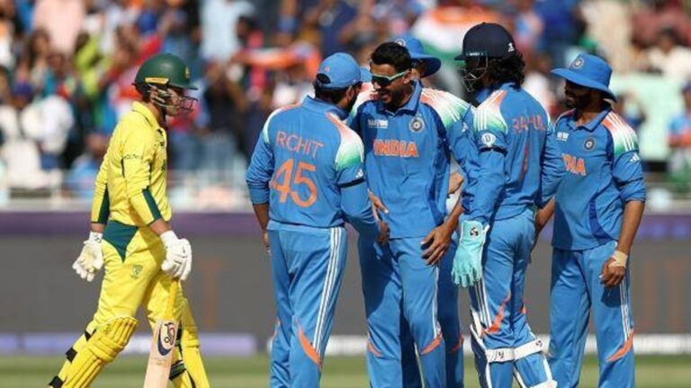 IND vs AUS: लक्ष्य का पीछा करते हुए तुरुप का इक्का साबित हुए विराट कोहली, फिर दिखा श्रेयस अय्यर का जादू